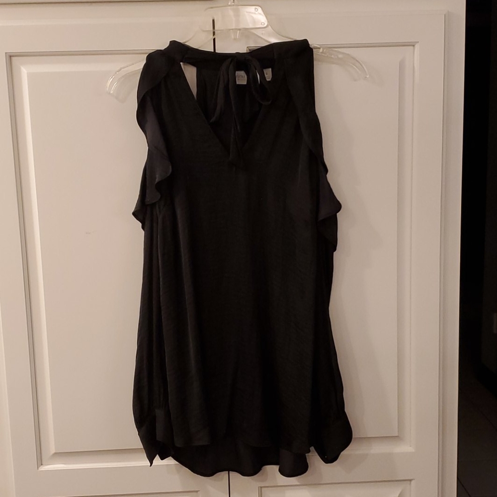 Cold shoulder top